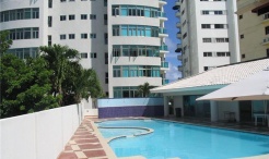 High story Condo on Av. Anacaona