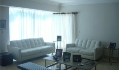 Condo in High Rise on  Av. Anacaona