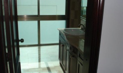 Condo in High Rise on  Av. Anacaona